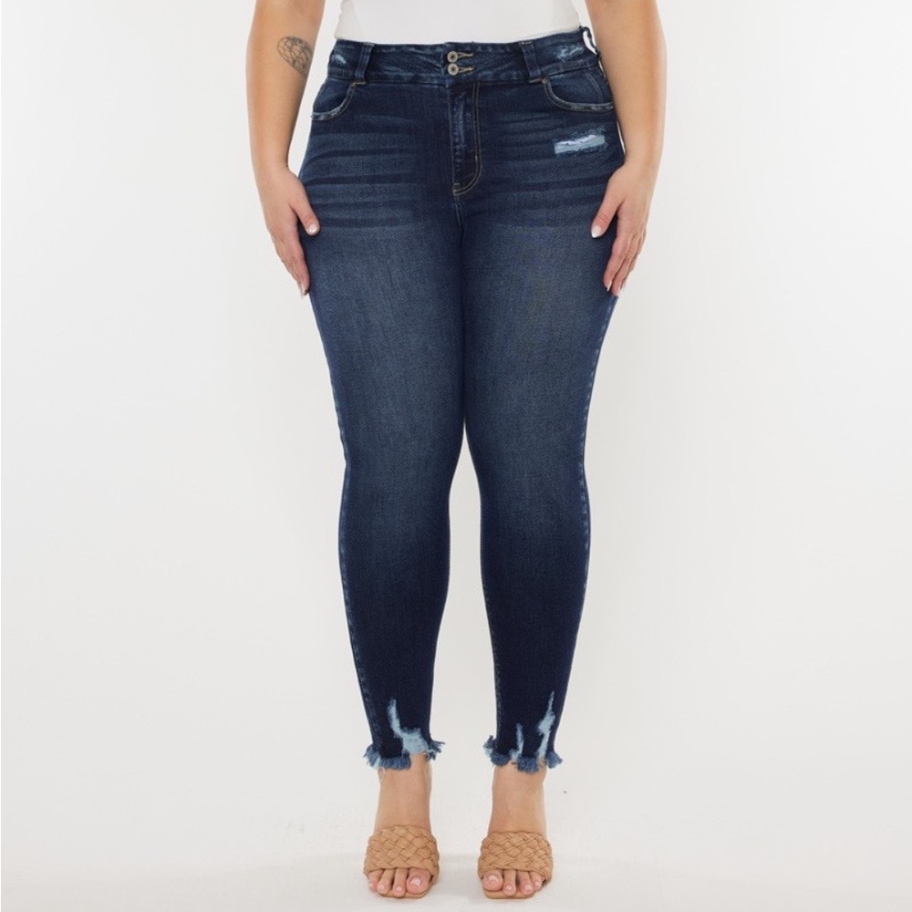 NWT Kancan PLUS + REG Size Ariana Dark Wash High Rise Raw Hem Skinny Jeans